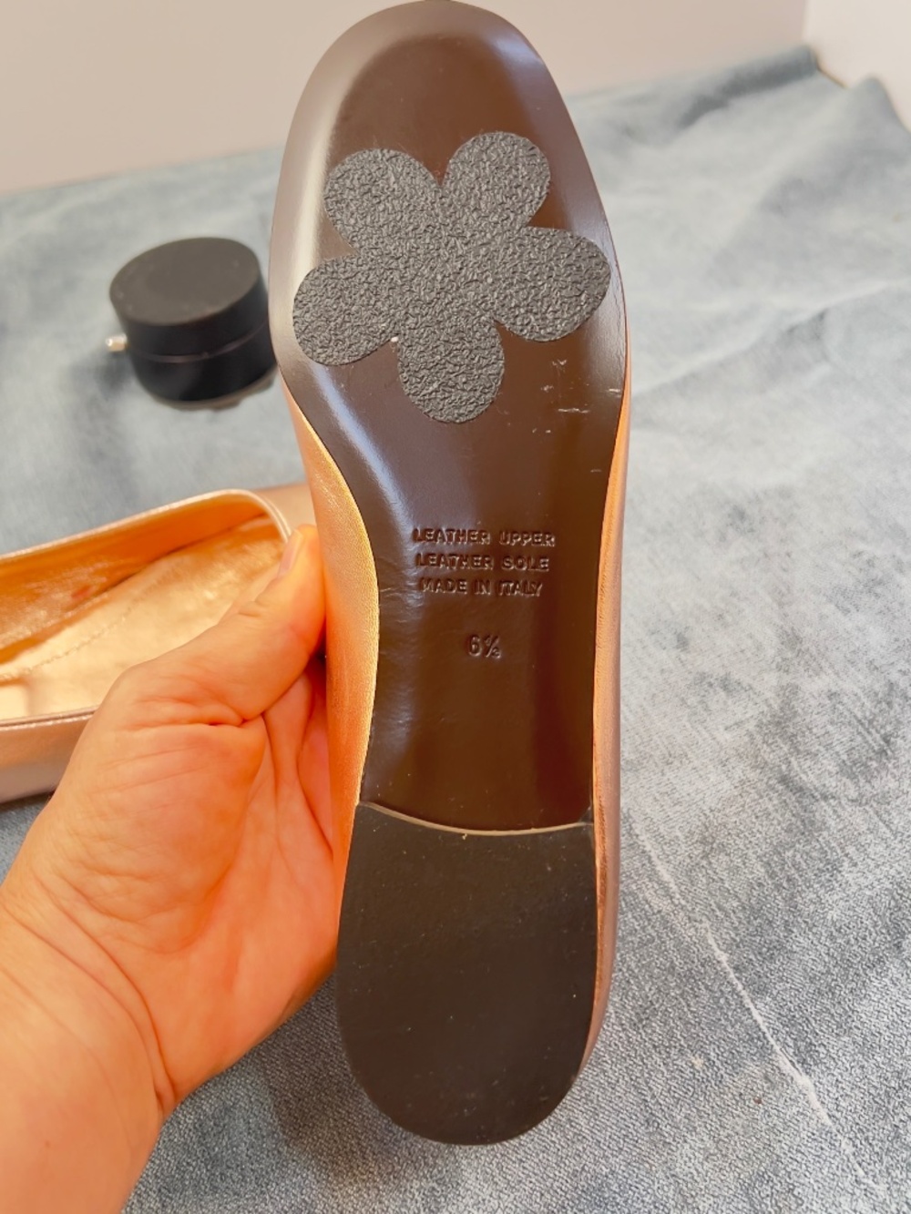 Saks Fifth Ave Rose Gold Flats size 6.5; Like NEW!